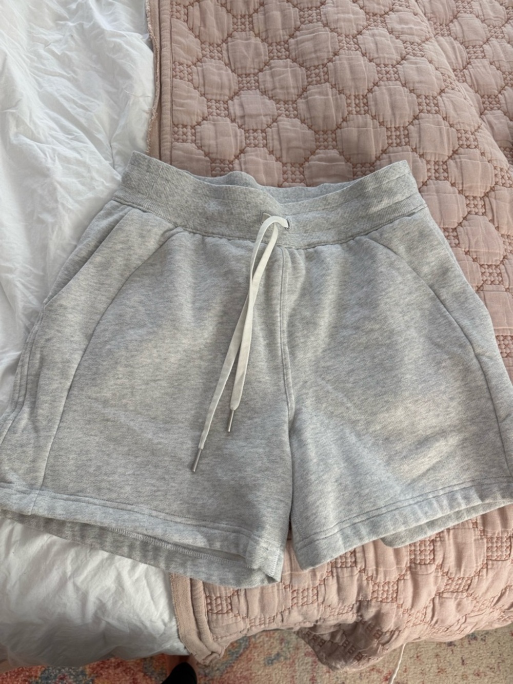 Lululemon scuba high rise size 8